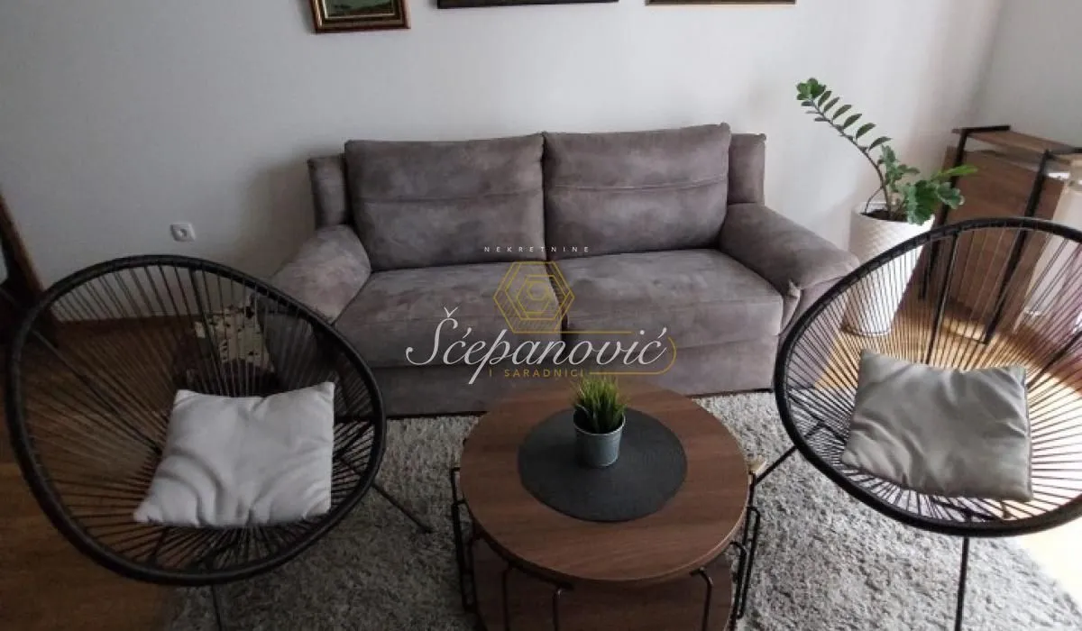 Prodaja, dvosoban stan, 56m², Rotkvarija, Novi Sad Sve Podlokacije