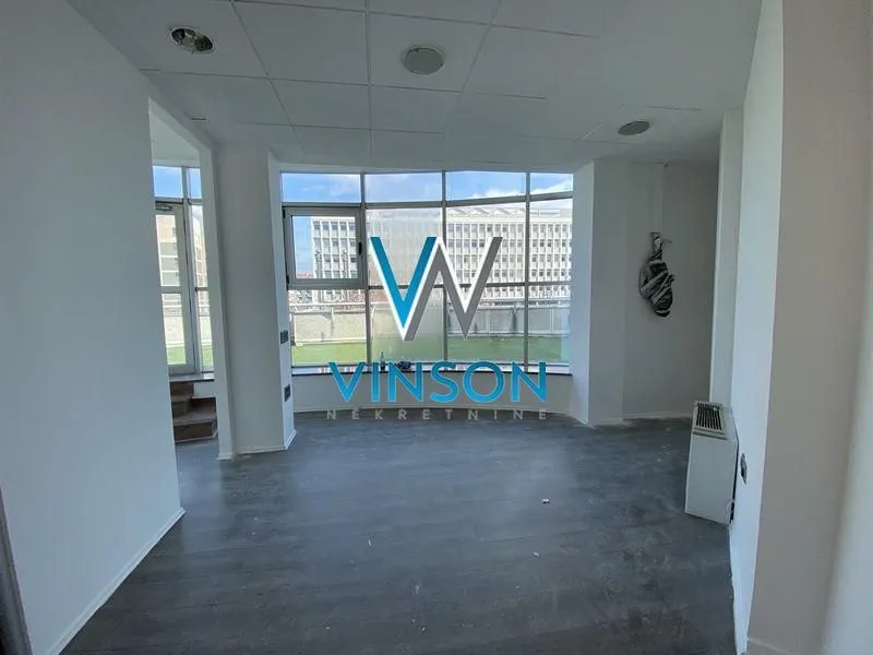 Izdavanje, poslovni prostor, 352m², Bulevar Oslobodjenja, Novi Sad Sve Podlokacije