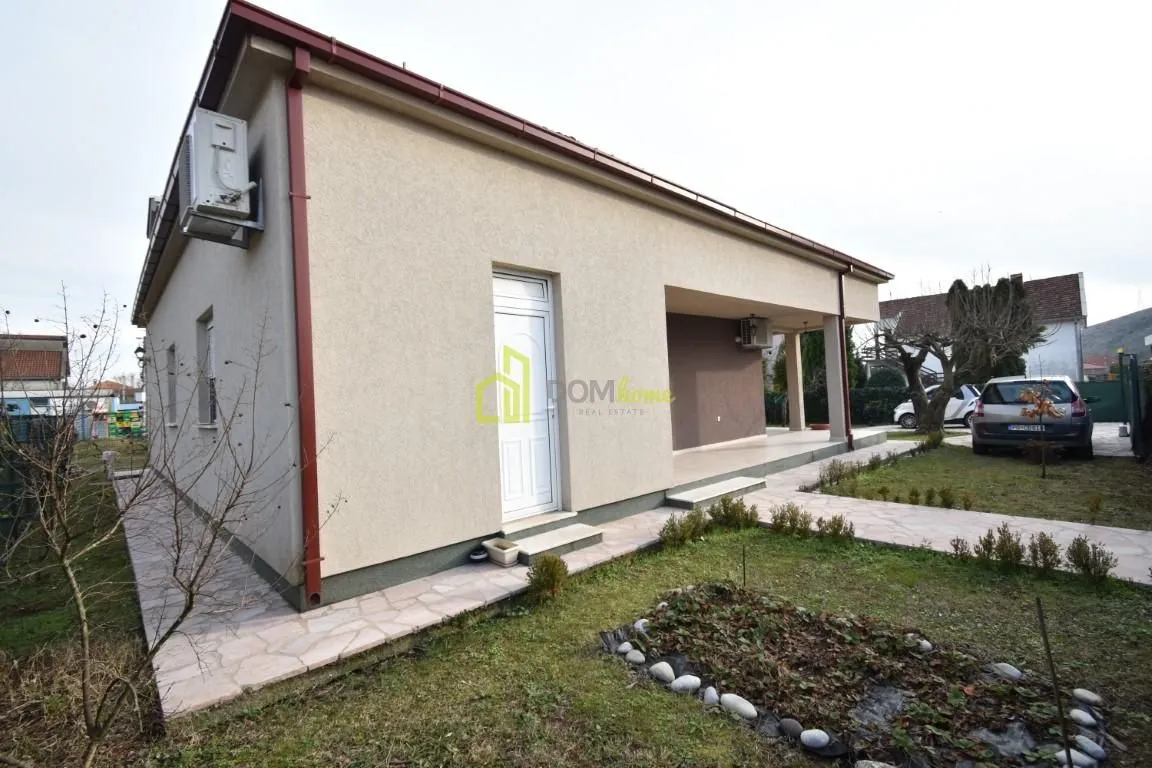 Sale, house, 191m², Tološi, Podgorica