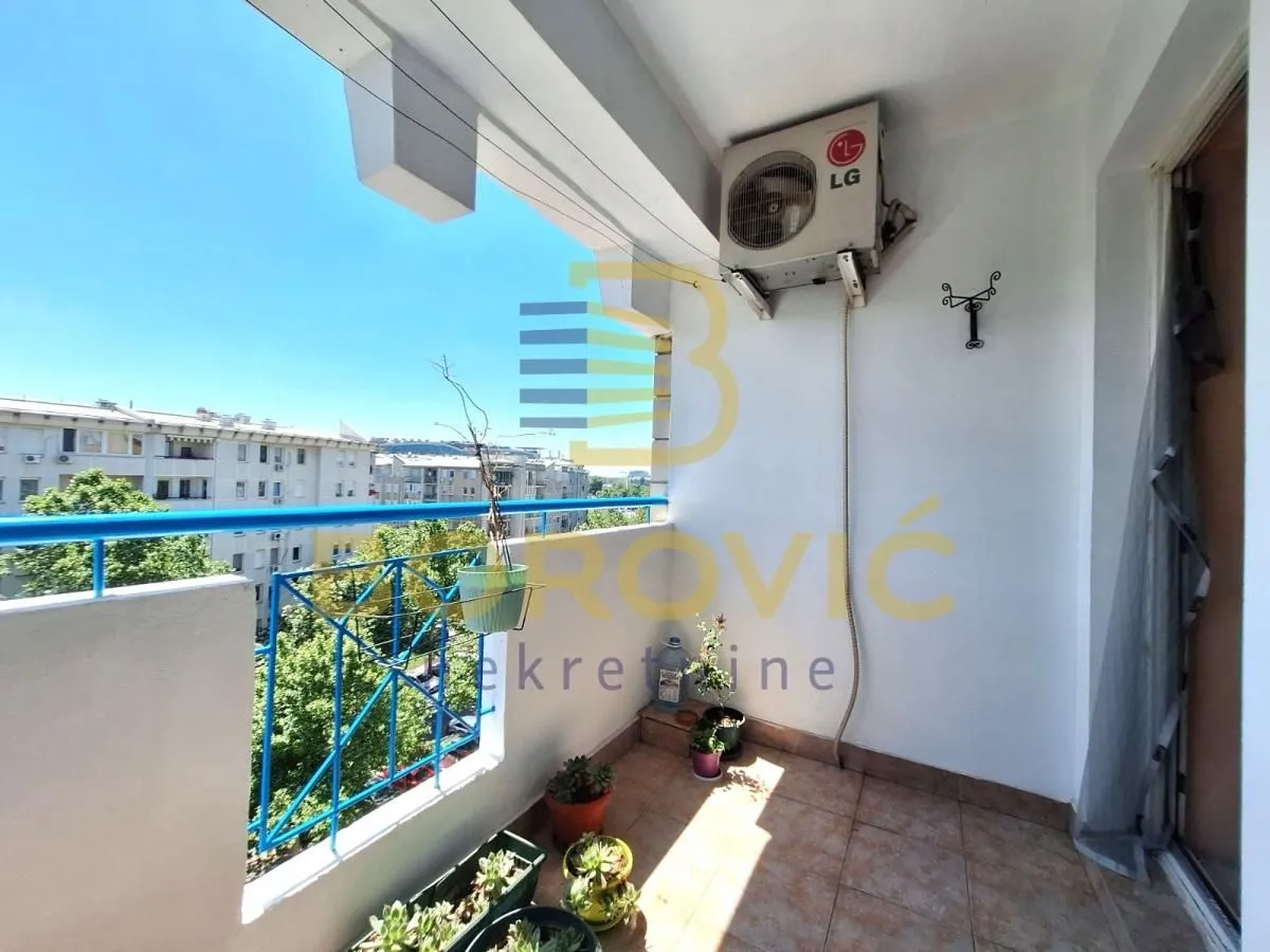 Prodaja, trosoban stan, 80m², Novi Beograd Blok 22, Novi Beograd Sve Podlokacije