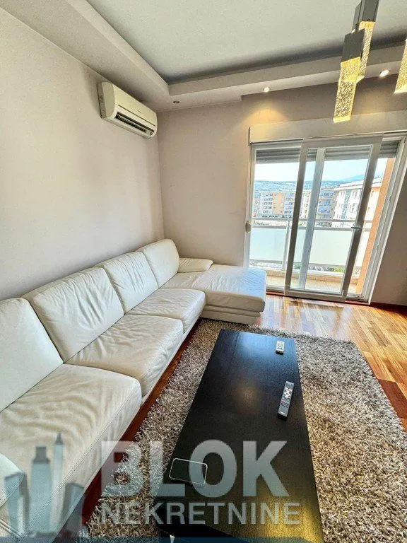 Rent, one bedroom apartment, 55m², City Kvart, Podgorica