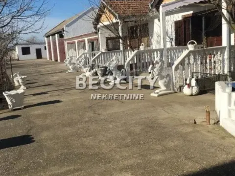 Sale, house, 350m², Barice, Plandište - image 2