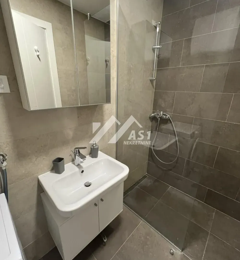 Rent, two bedroom apartment, 54m², Pupinova palata, Novi Sad Sve Podlokacije