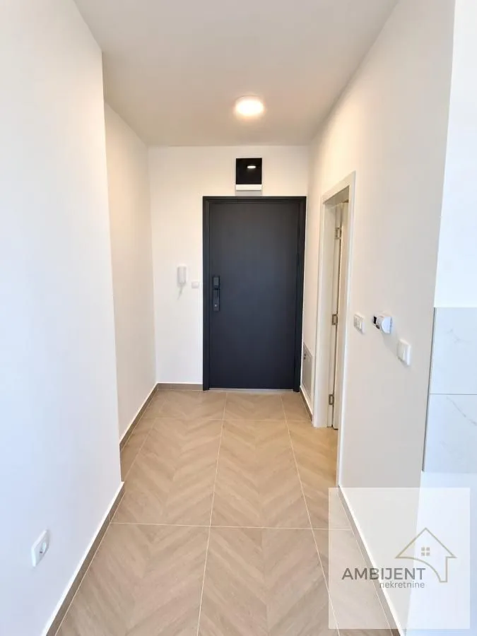Prodaja, garsonjera, 22m², Centar, Inđija