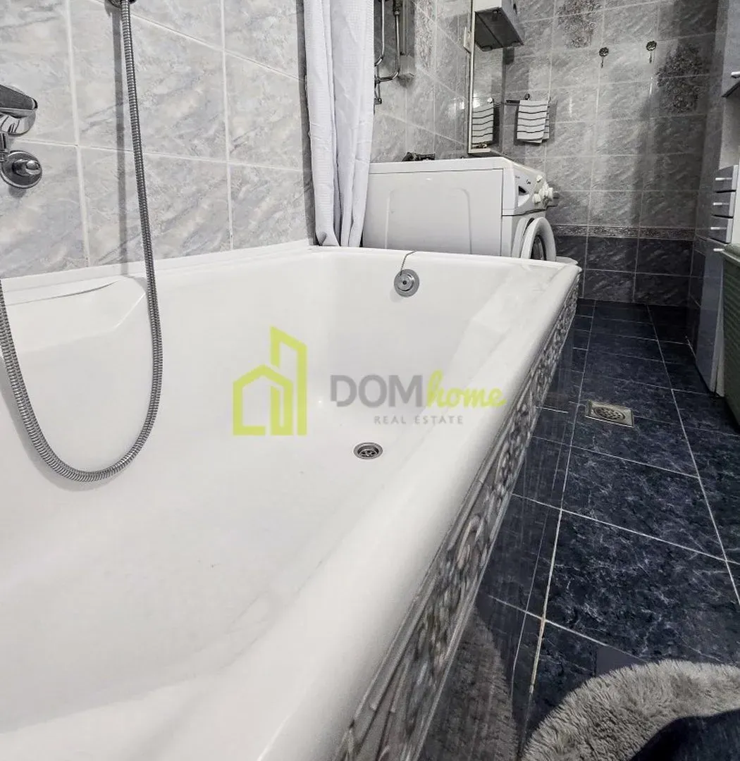 Prodaja, dvosoban stan, 85m², Preko Morače, Podgorica