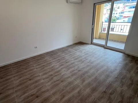 Rent, two bedroom apartment, 60m², Šušanj, Bar - image 6