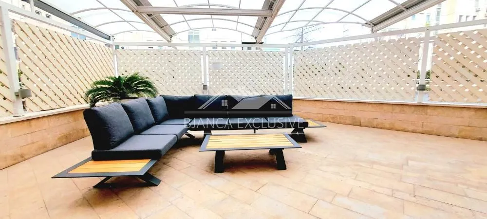 Sale, four bedroom apartment, 207m², Novi Beograd Sve Podlokacije, Beograd