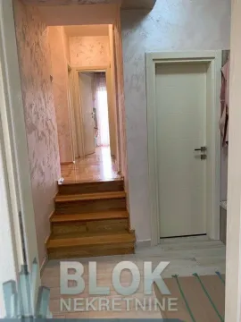 Izdavanje, dvosoban stan, 74m², Zabjelo, Podgorica - image 8