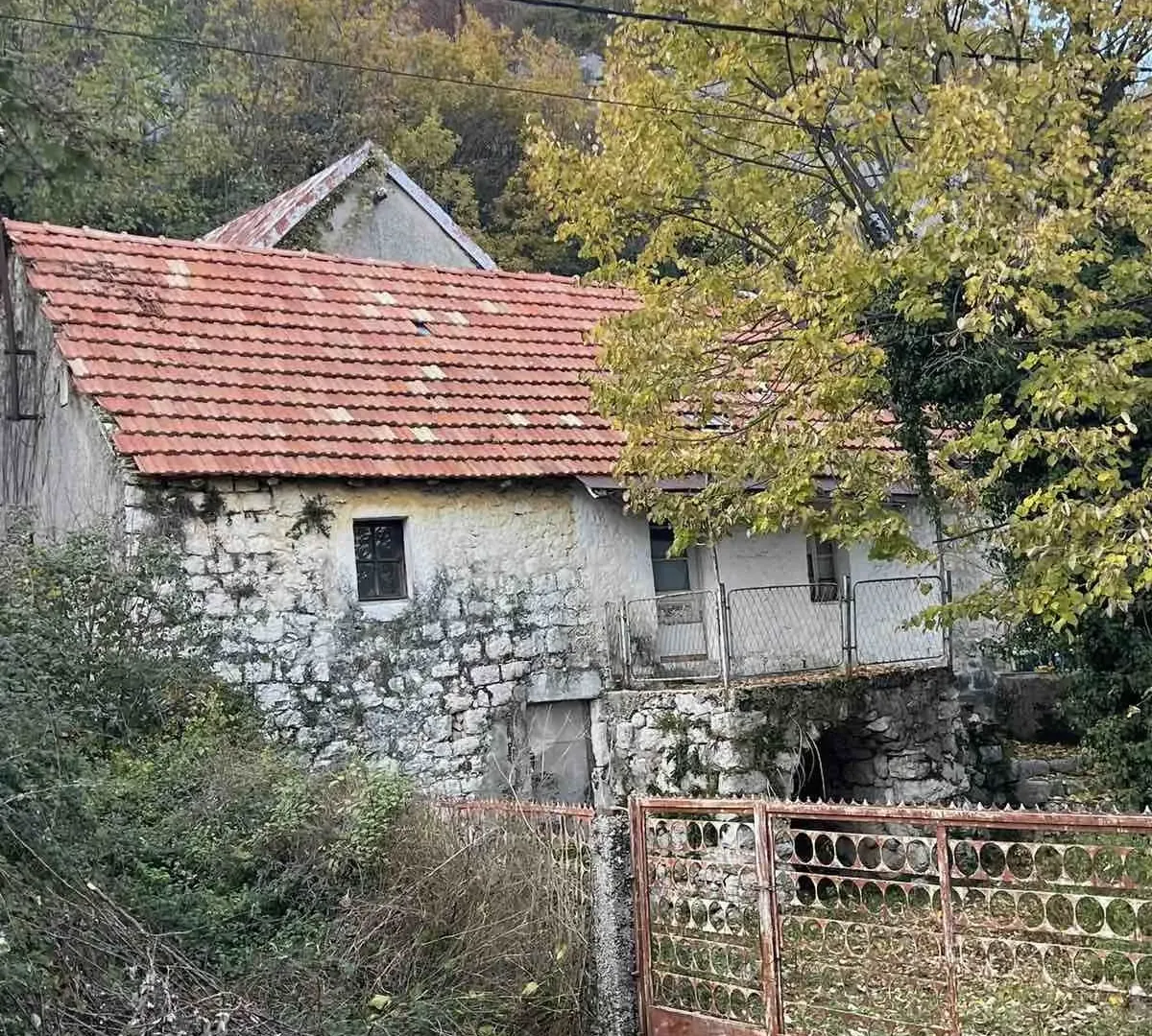 Prodaja, kuća, 63m², Bajice, Cetinje