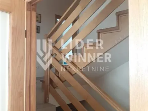 Prodaja, kuća, 175m², Sremčica, Beograd - image 12