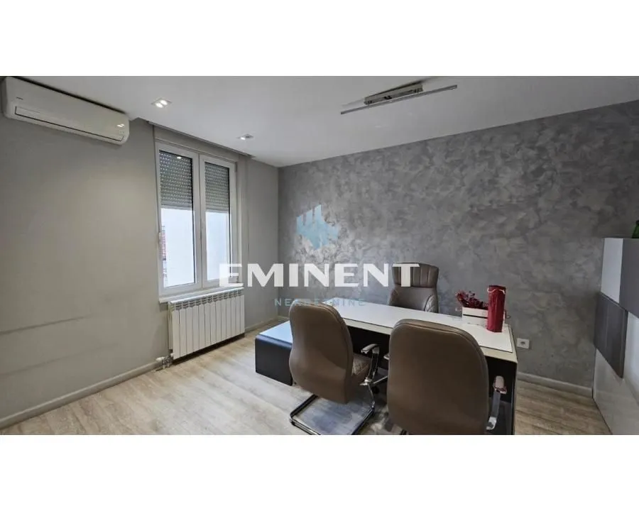 Sale, apartment, 118m², Đeram Pijaca, Beograd