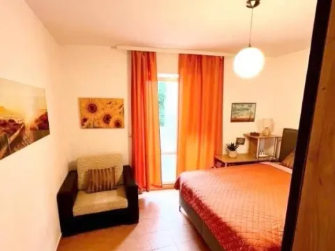 Prodaja, jednosoban stan, 44m², Petrovac, Budva