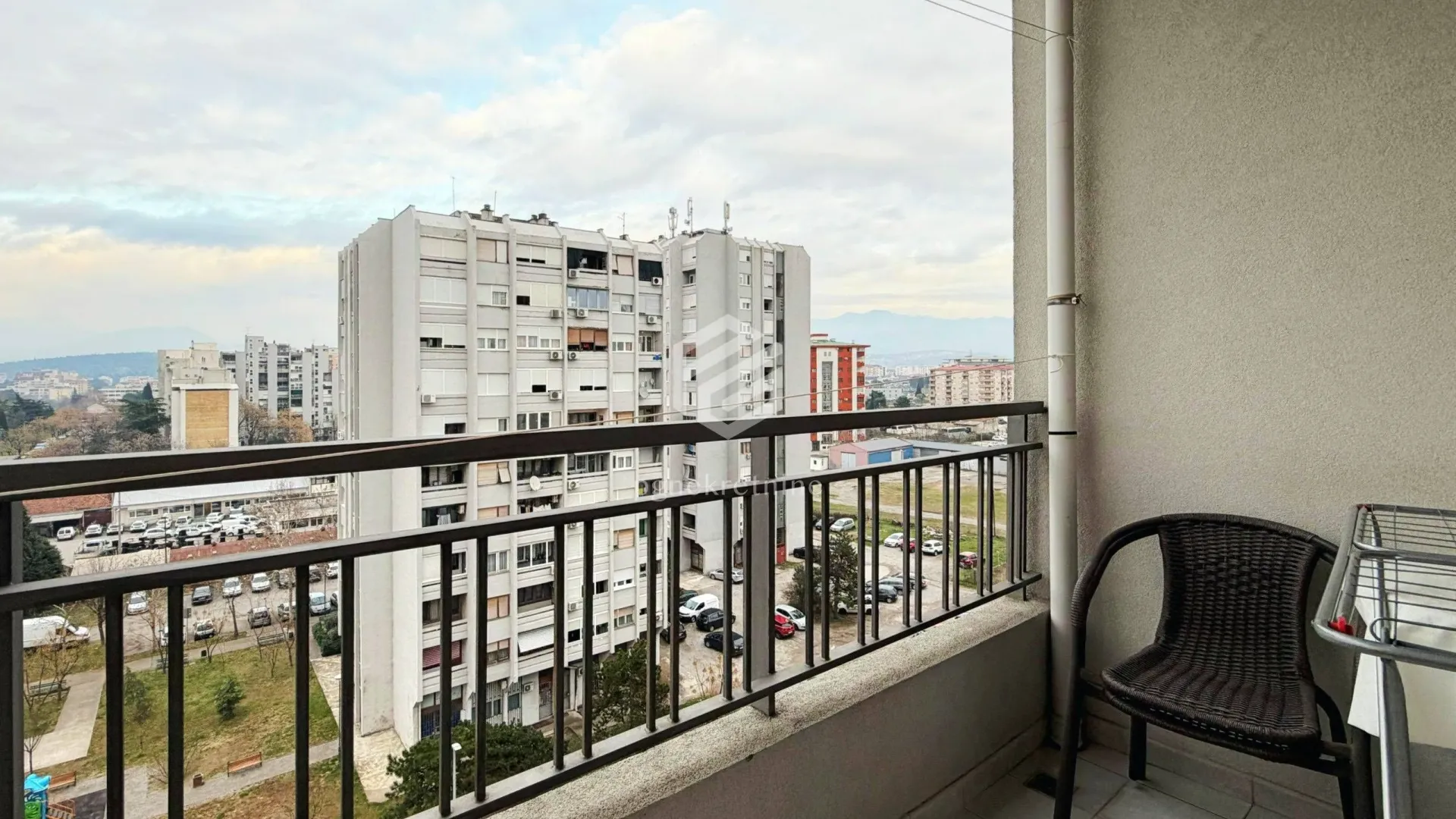 Rent, one bedroom apartment, 45m², Pobrežje, Podgorica