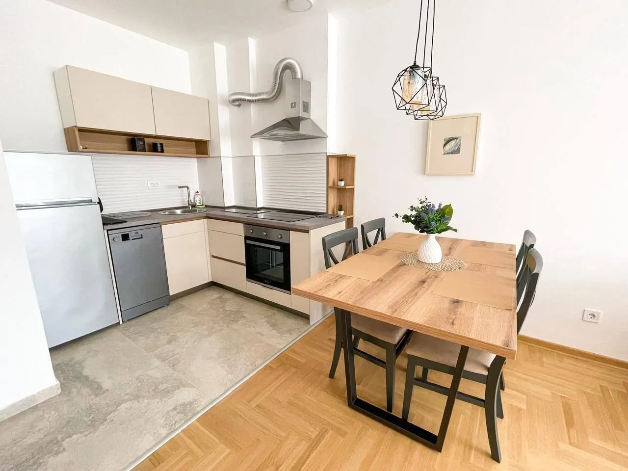 Rent, one bedroom apartment, 48m², Golubovina, Budva