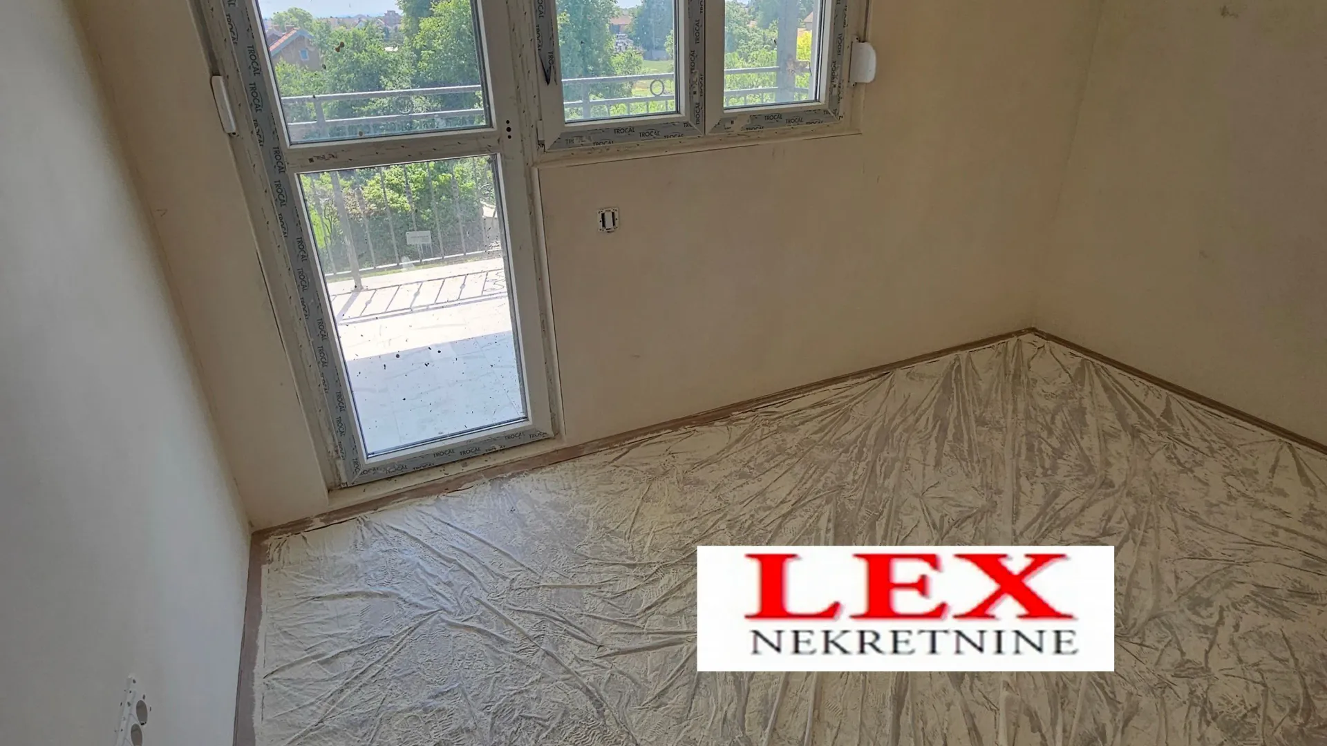 Prodaja, trosoban stan, 61m², Batajnica, Beograd