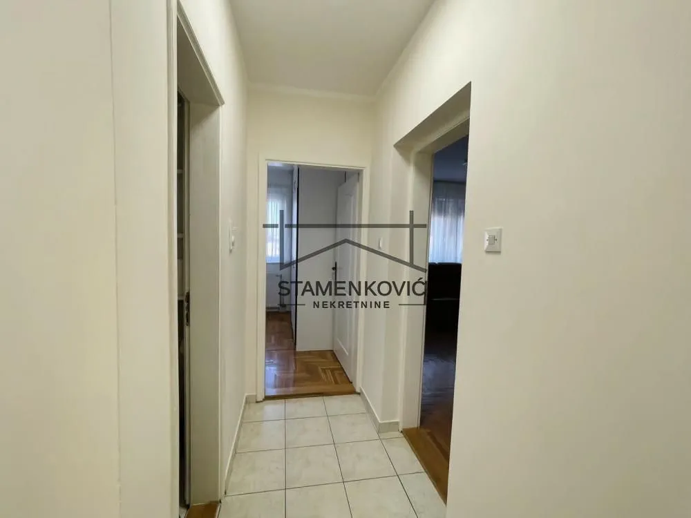 Prodaja, dvosoban stan, 47m², Bulevar Evrope, Novi Sad Sve Podlokacije