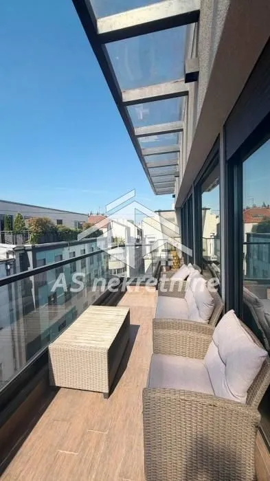 Rent, four bedroom apartment, 275m², Vračar Hram, Vračar Sve Podlokacije