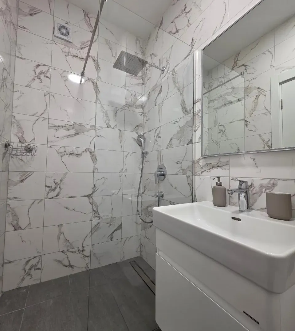 Sale, two bedroom apartment, 98m², Bečići, Budva
