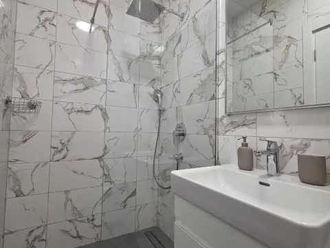 Sale, two bedroom apartment, 98m², Bečići, Budva - image 9