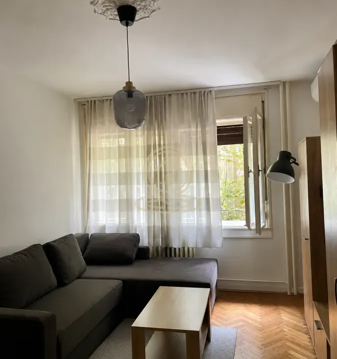 Rent, two bedroom apartment, 56m², Stari Grad, Beograd