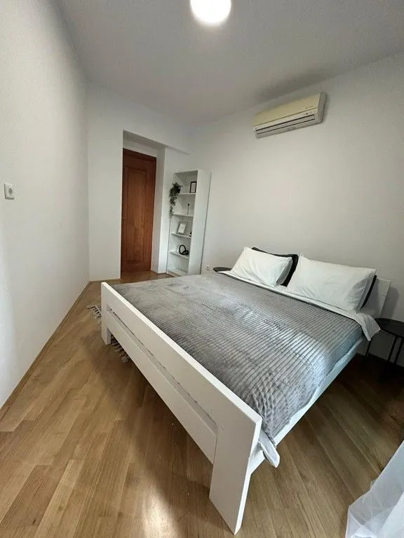 Rent, one bedroom apartment, 53m², Centar, Podgorica
