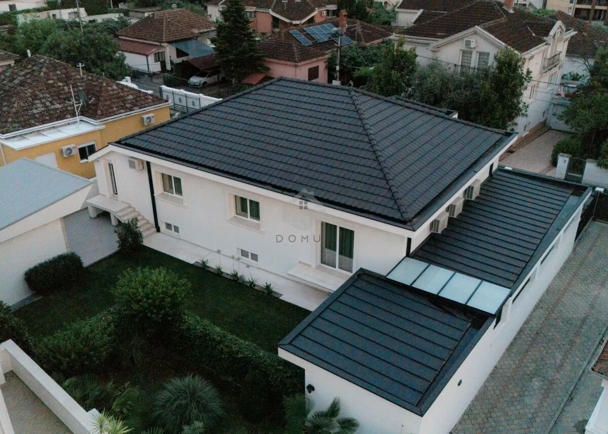 Rent, house, 130m², Masline, Podgorica