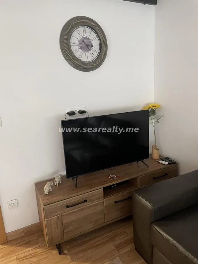 Rent, one bedroom apartment, 34m², Centar, Tivat
