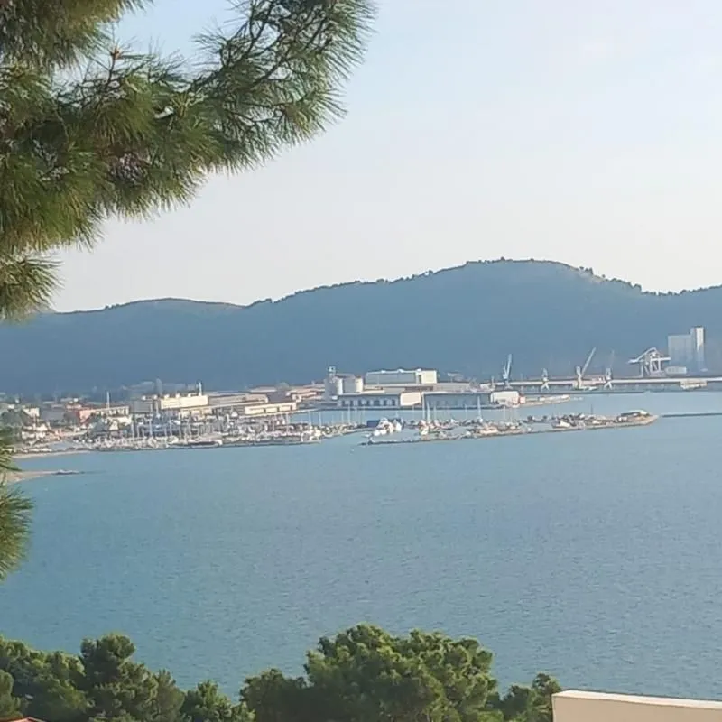Daily-rent, two bedroom apartment, 120m², Zeleni Pojas, Bar