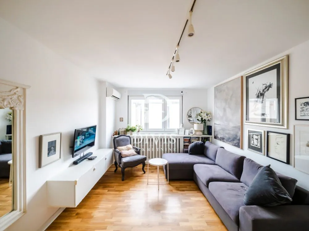 Sale, two bedroom apartment, 56m², Stari Grad, Beograd