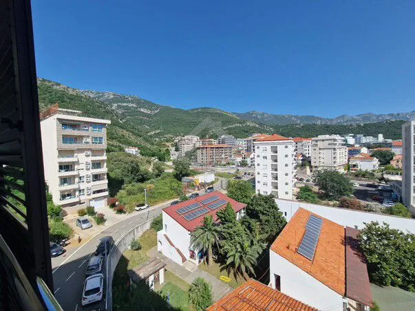 Prodaja, trosoban stan, 93m², Bečići, Budva