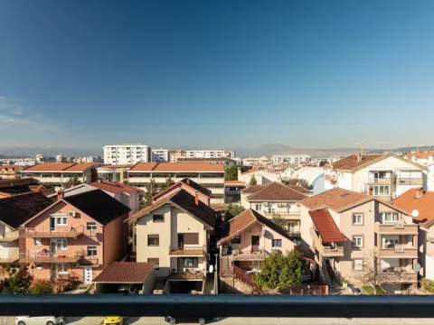 Prodaja, dvosoban stan, 75m², Stari Aerodrom, Podgorica - image 11