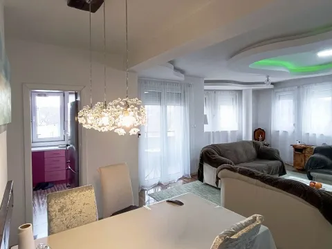 Sale, four bedroom apartment, 111m², Centar, Loznica - image 3