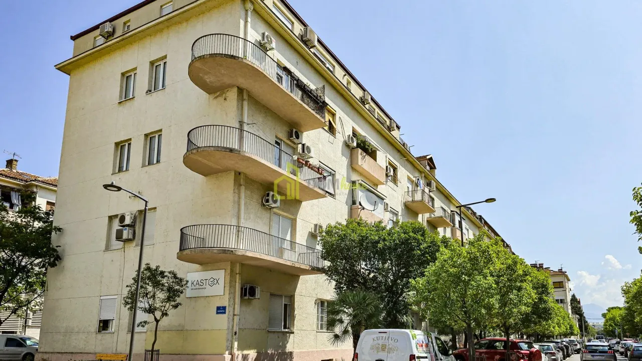 Rent, office space, 110m², Centar, Podgorica