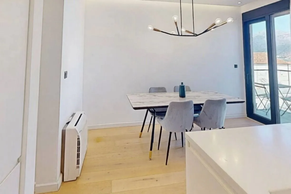 Prodaja, dvosoban stan, 55m², Donja Lastva, Tivat