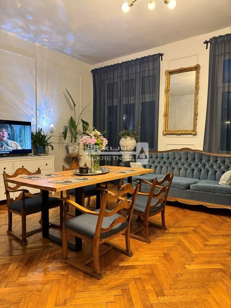 Prodaja, četvorosoban stan, 153m², Stari Grad, Beograd