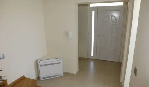 Rent, house, 250m², Donji Kokoti, Podgorica - image 11