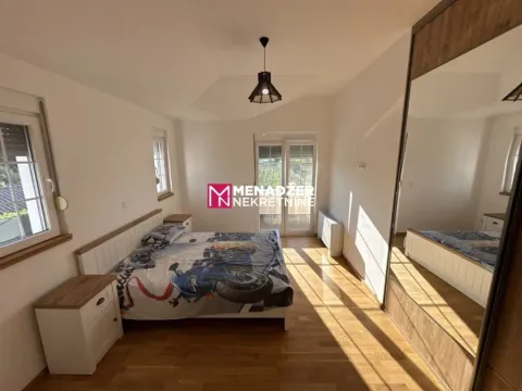 Izdavanje, kuća, 220m², Pričelje, Podgorica - image 8