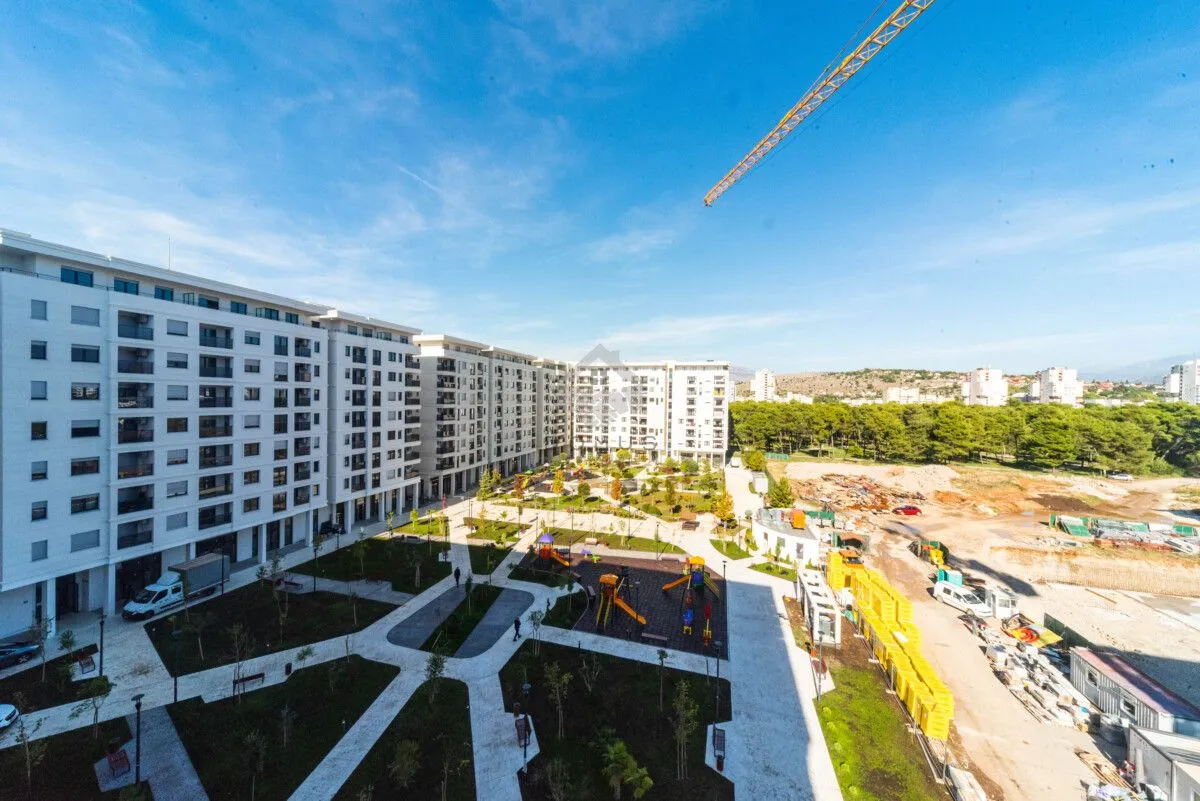 Prodaja, dvosoban stan, 110m², Tološi, Podgorica