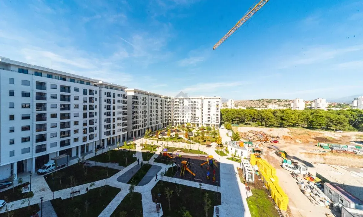 Prodaja, dvosoban stan, 110m², Tološi, Podgorica