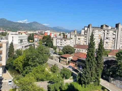 Prodaja, dvosoban stan, 100m², Centar, Podgorica - image 5