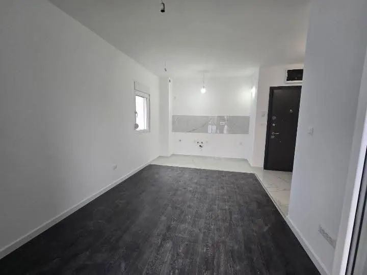 Izdavanje, garsonjera, 27m², Zabjelo, Podgorica