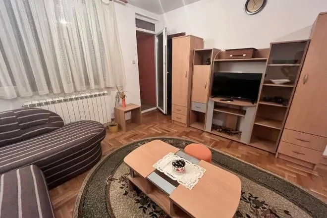 Rent, three bedroom apartment, 55m², Bulbulder, Zvezdara Sve Podlokacije