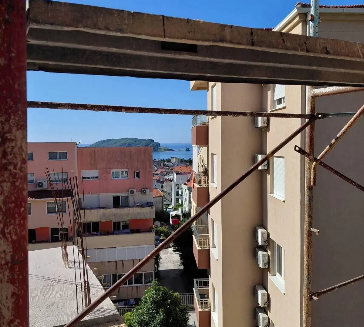 Sale, two bedroom apartment, 63m², Podmaine, Budva