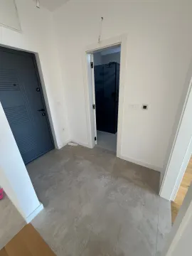 Prodaja, jednosoban stan, 55m², Centar, Bar - image 8