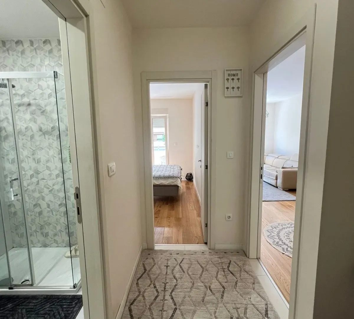 Rent, one bedroom apartment, 47m², Central Point, Podgorica