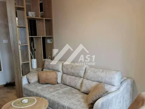 Stan in Bulevar Oslobodjenja