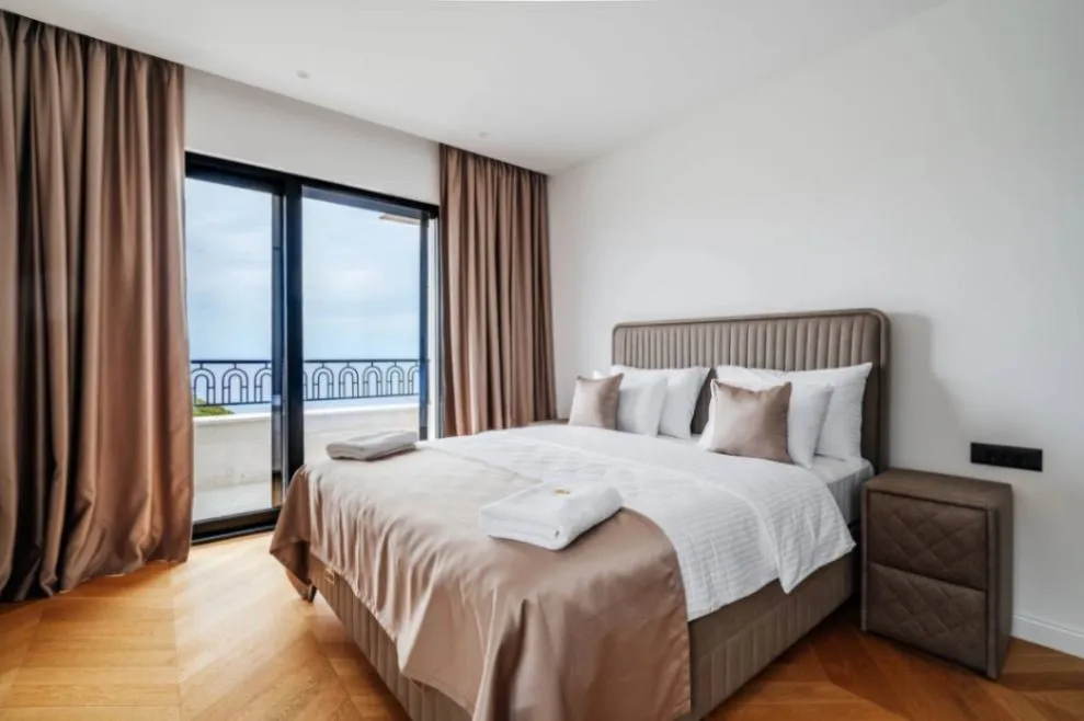 Sale, house, 318m², Blizikuće, Budva