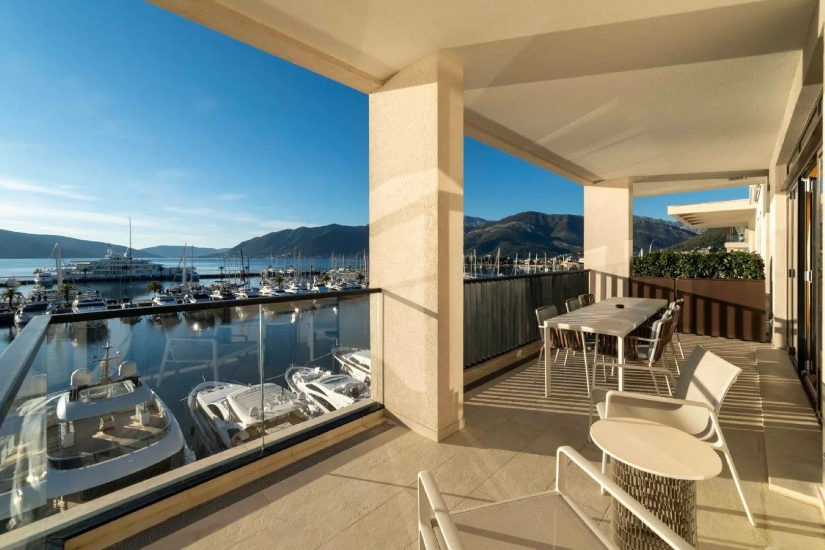 Prodaja, dvosoban stan, 140m², Porto Montenegro, Tivat