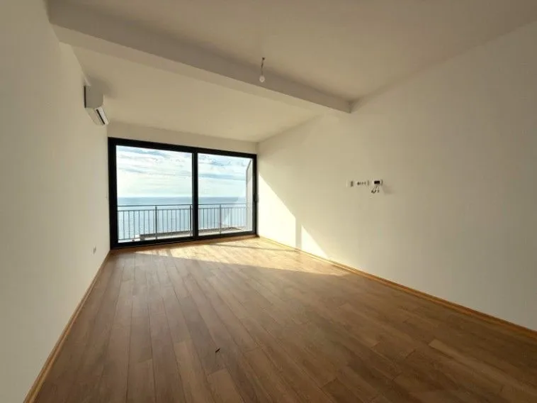 Sale, two bedroom apartment, 70m², Reževići, Budva