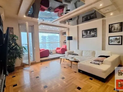 Prodaja, trosoban stan, 108m², Bulevar Evrope, Novi Sad Sve Podlokacije